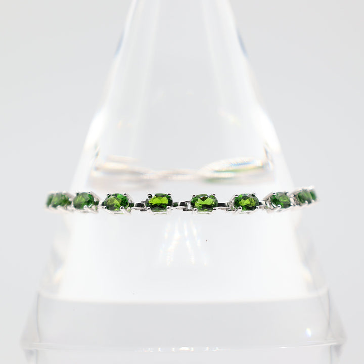 925 Silver Emerald stones Tennis Bracelet 7.5 in.