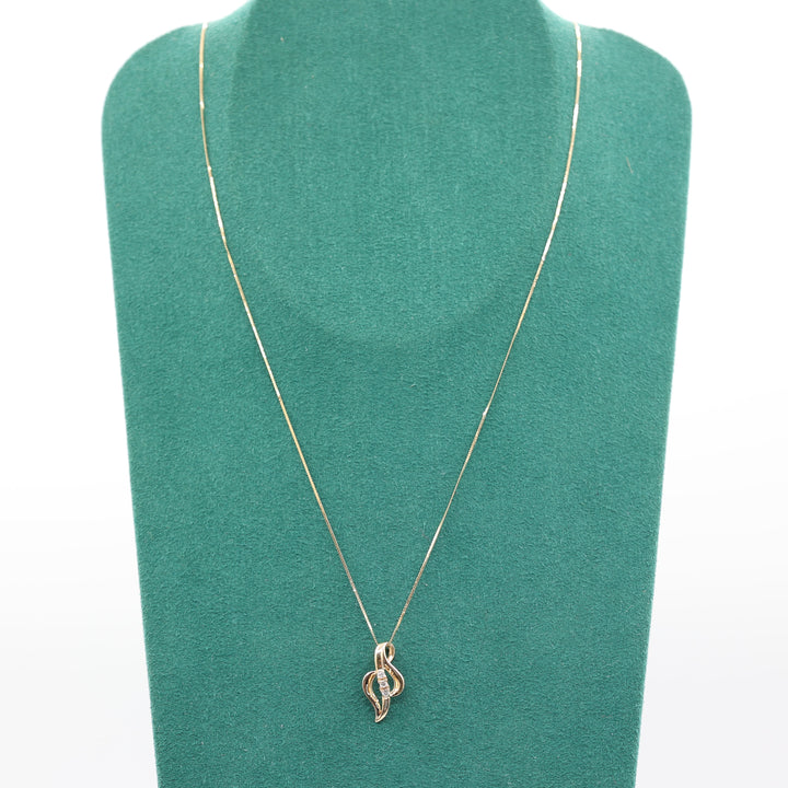 14k Gold Chain w/ Treble Shaped Pendant with Three Diamonds