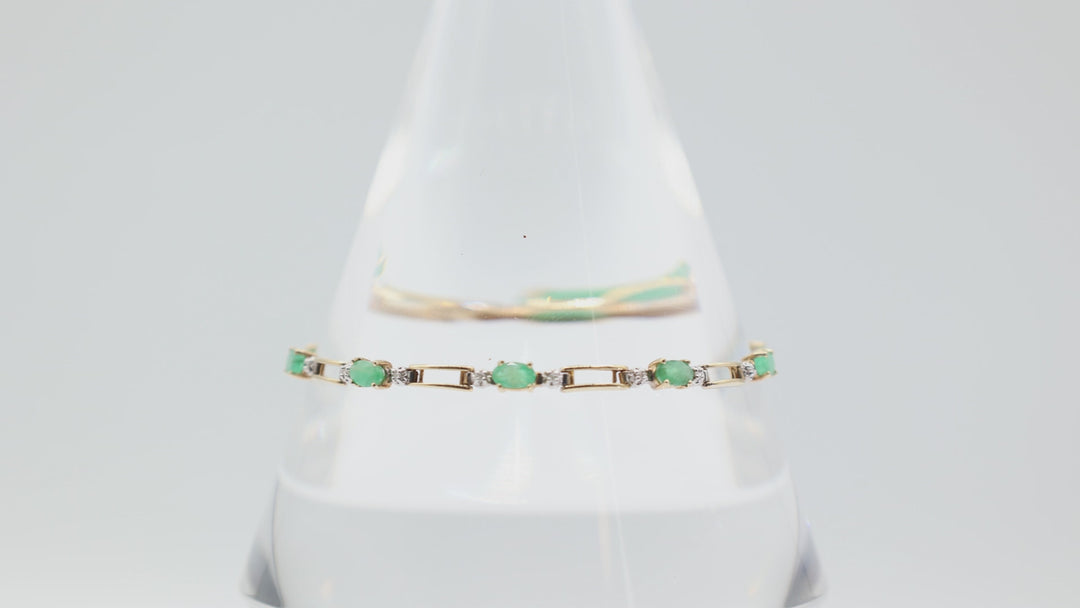 10k Yellow Gold Light Emerald and White Diamond Tennis Bracelet - 7in