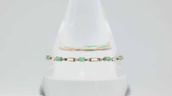 10k Yellow Gold Light Emerald and White Diamond Tennis Bracelet - 7in