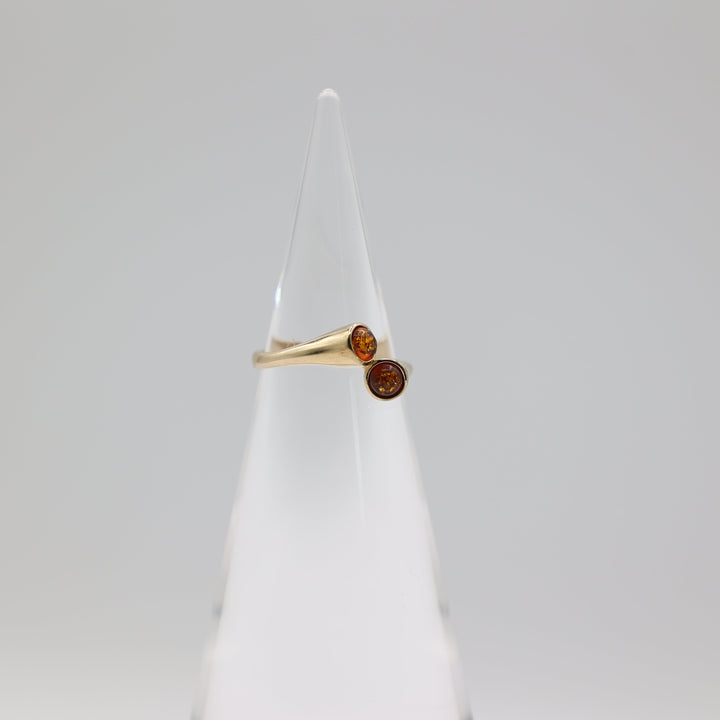14K Yellow Gold Amber Bypass Ring 4mm Size 6 Elegant Jewelry