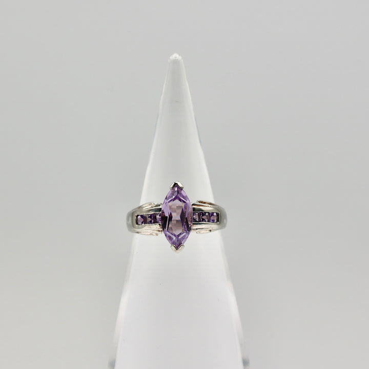 925 Sterling Silver Marquise Cut Amethyst Ring - Size 6 / 2.96 g