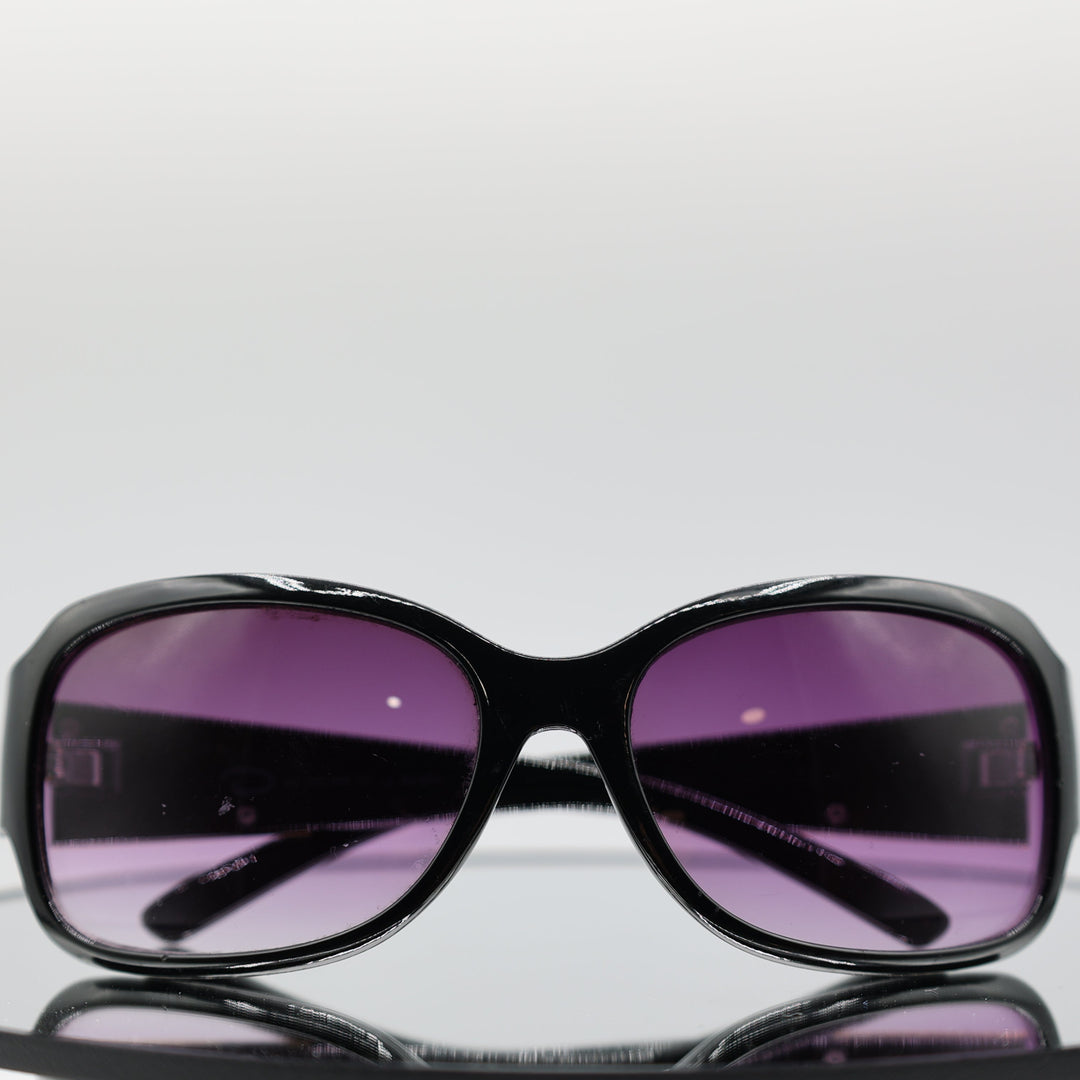 Oscar de La Renta Black Butterlfy Sunglasses with Gold Trim Accent