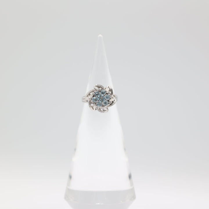 14k White Gold Three Band Flower & Aqua Stones Ring Size 7.25