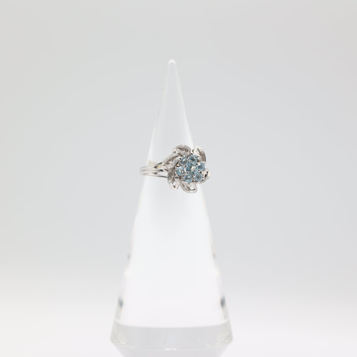 14k White Gold Three Band Flower & Aqua Stones Ring Size 7.25