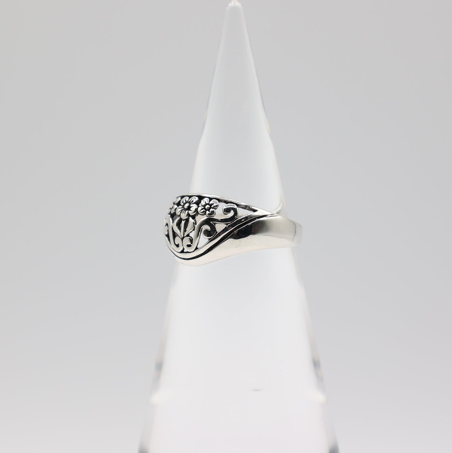 925 Sterling Silver Swirl & Flower Ring Size 10