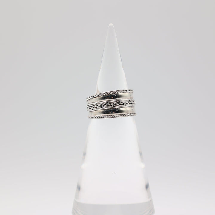 925 Sterling Silver Ring size 11