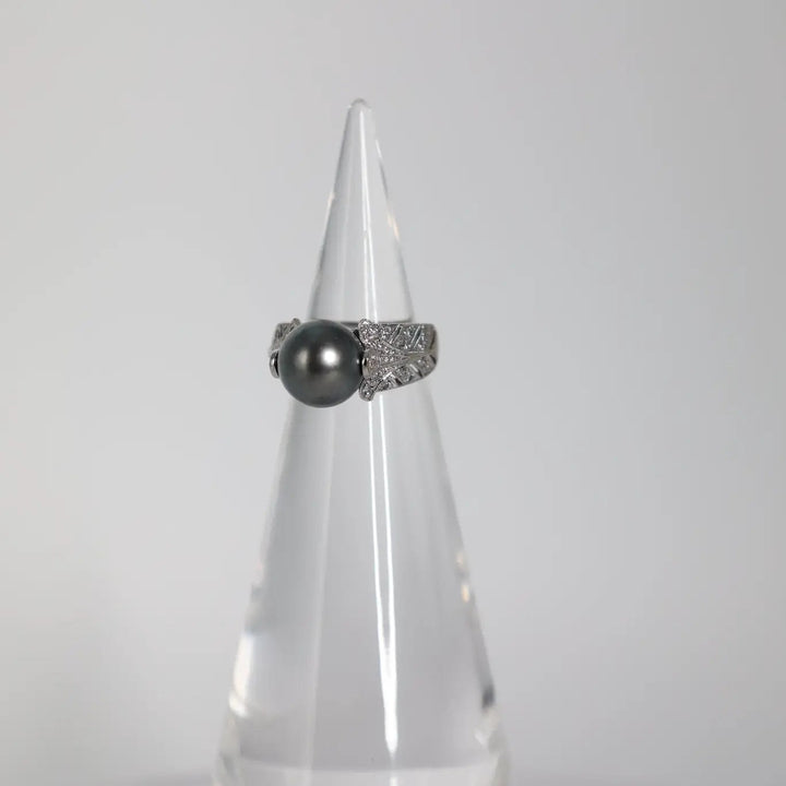 18K White Gold Dark Tahitian Pearl Diamond Accent Ring Size 6 by Annie McConnell's Renewed Elegance