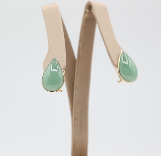 14k gold pear Cabochon Jade Earrings 6.9 g