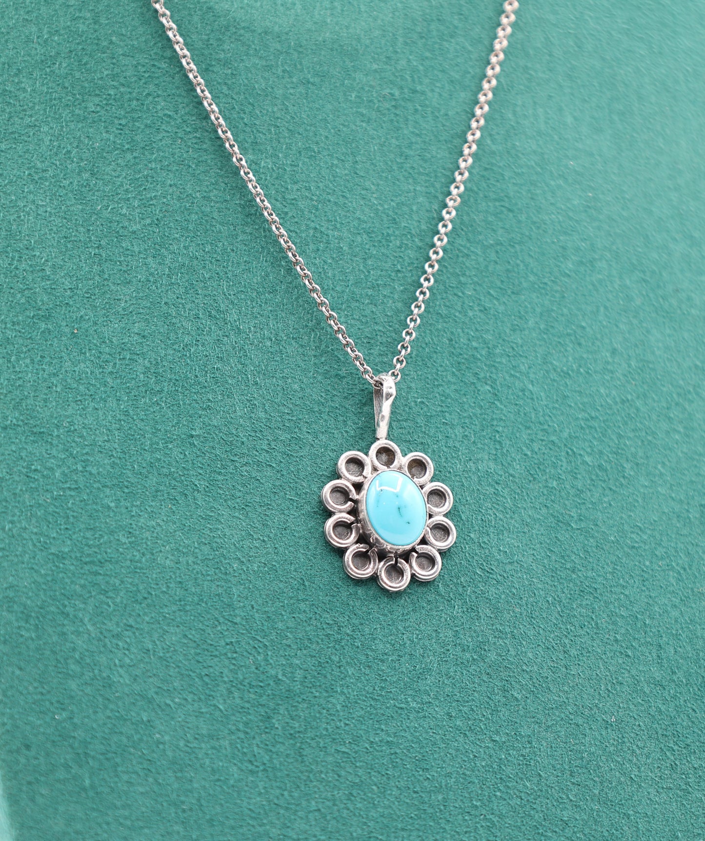 925 Sterling Silver Turquoise Flower Pendant Necklace