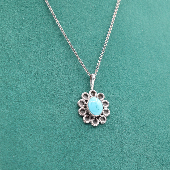 925 Sterling Silver Turquoise Flower Pendant Necklace