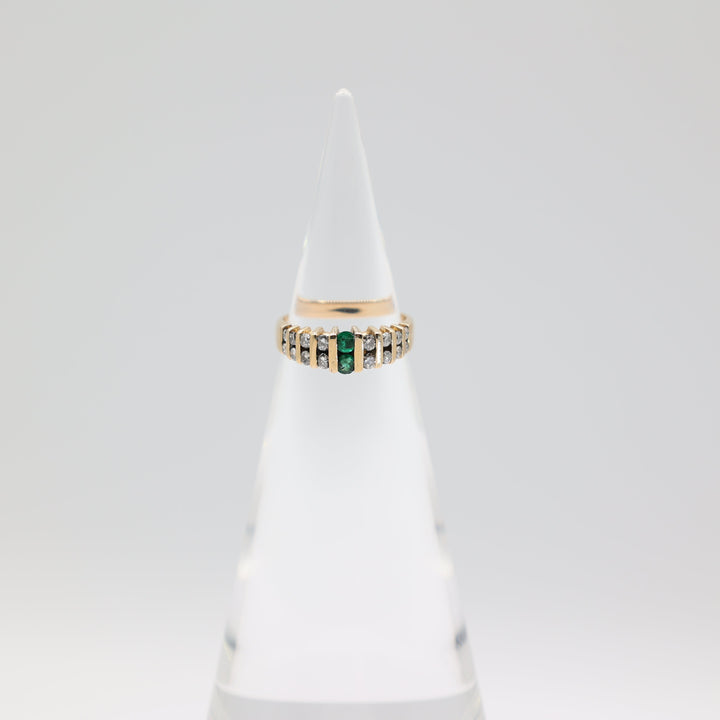 14k Yellow Gold Emerald and Diamond Ring Size 6.25