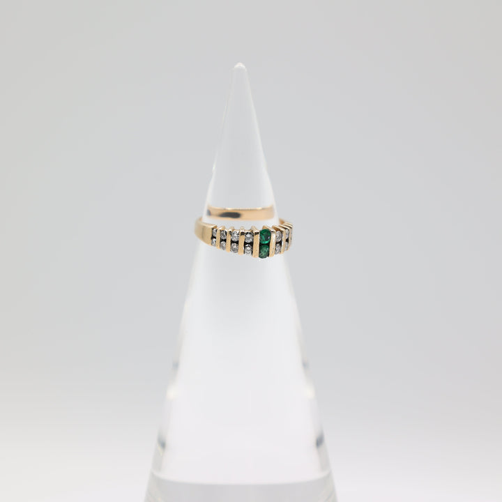 14k Yellow Gold Emerald and Diamond Ring Size 6.25