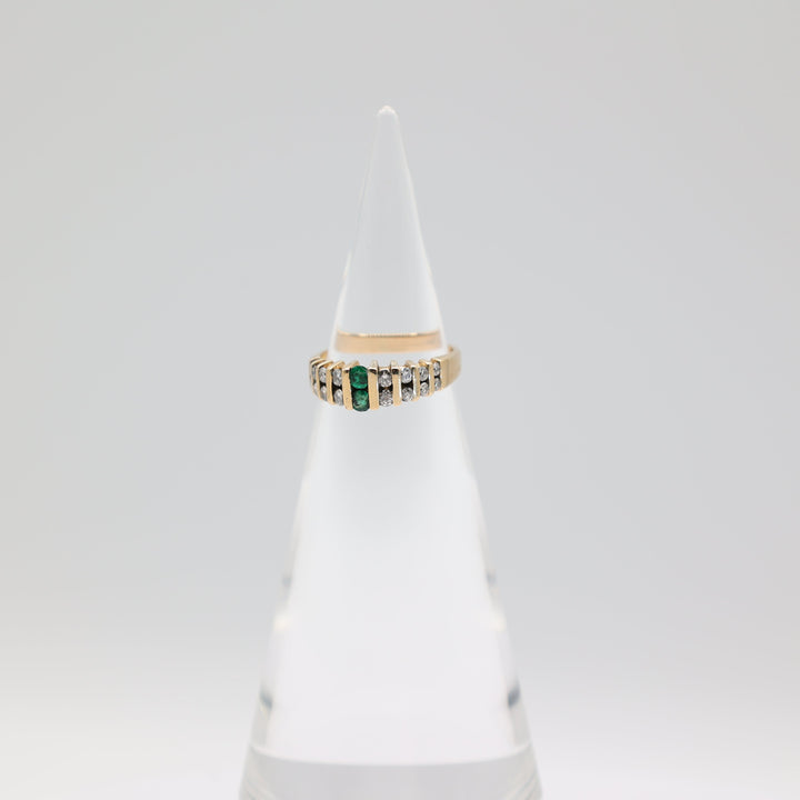 14k Yellow Gold Emerald and Diamond Ring Size 6.25