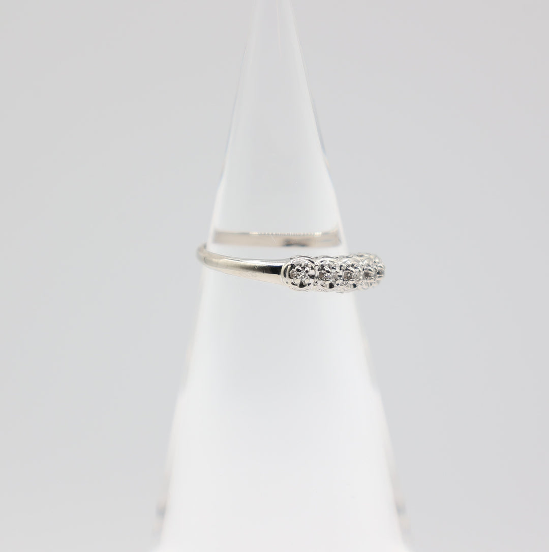 14k White Gold with Five White Diamonds Ring – Size 6.75