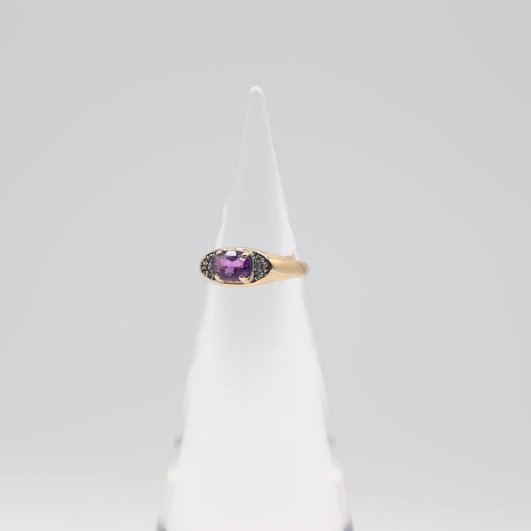 14k Yellow Gold 7x5mm Oval Amethyst Stone & Diamond Accents Ring Size 5.75