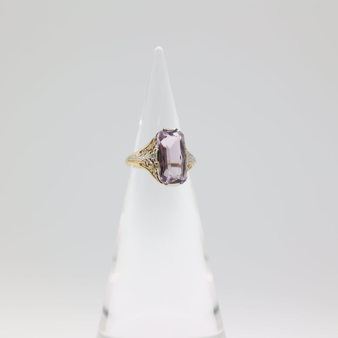 10k Art Deco Two Tone Gold & Emerald Cut Amethyst Floral Engraved Ring Size 7.5