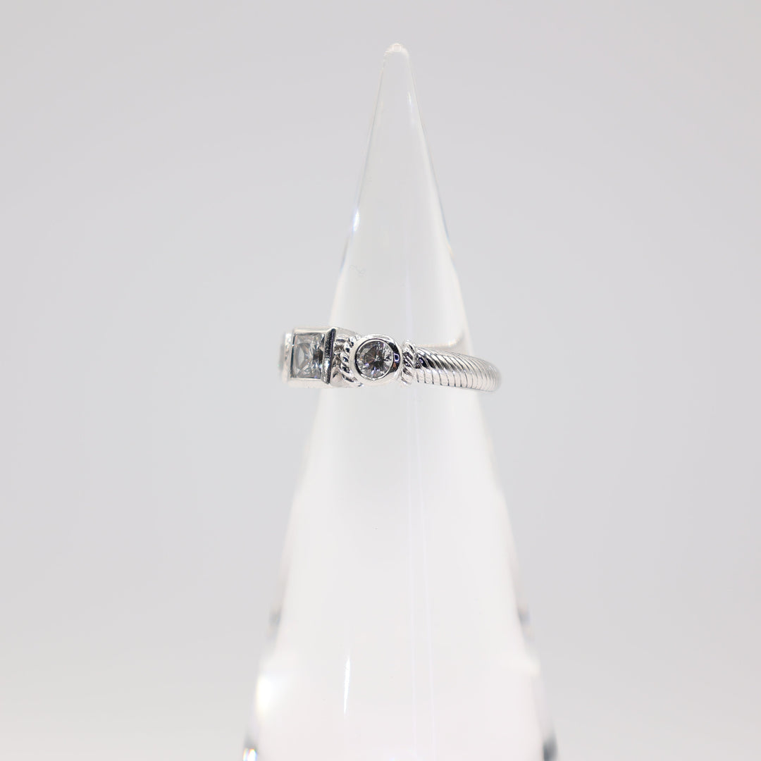 Judith Ripka 925 Sterling Silver  3-Stone Ring- Size 8- 6.15g