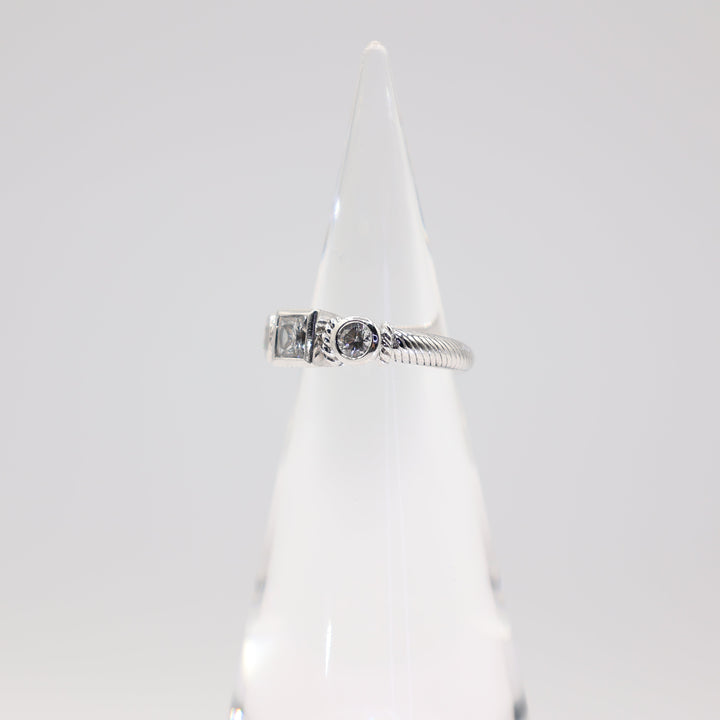 Judith Ripka 925 Sterling Silver  3-Stone Ring- Size 8- 6.15g