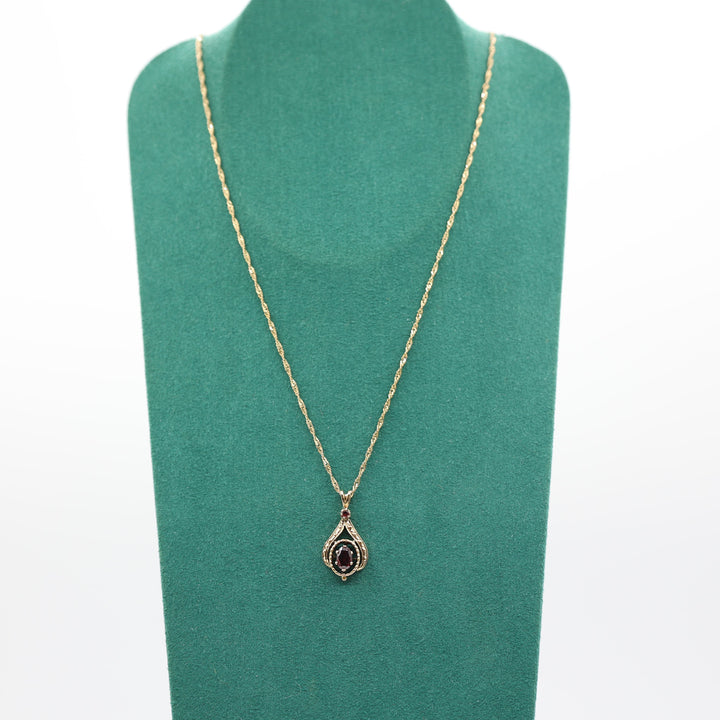 14K Yellow Gold 18 Inch Chain And Garnet Pendant Necklace