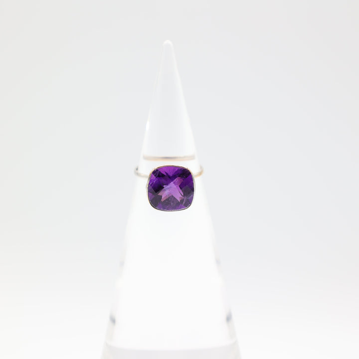 14k White Gold 12mm Purple Spinel Ring Size 7.75