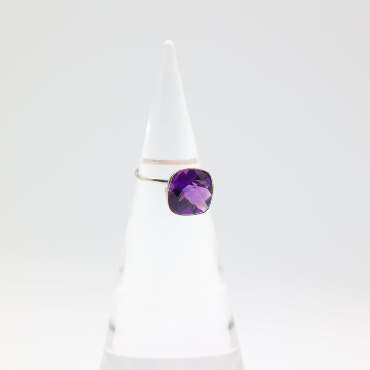14k White Gold 12mm Purple Spinel Ring Size 7.75