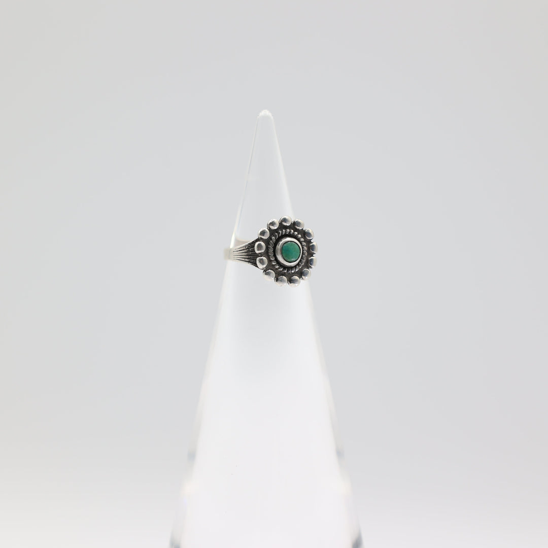 925 Silver Flower Turquoise 3mm Ring Size 2.75