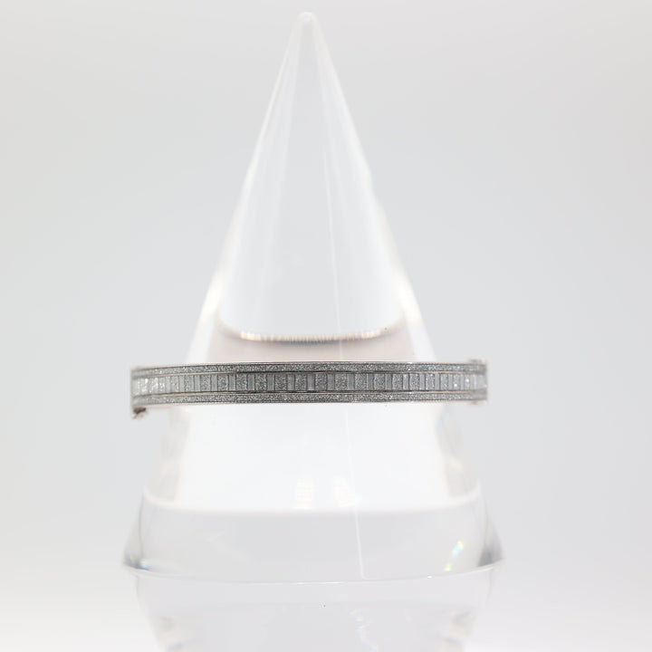 925 Sterling Silver Glitter Hinged Bracelet