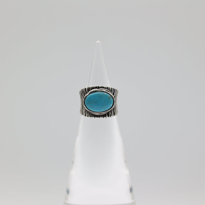 925 Sterling Silver Trunk Textured Turquoise Ring Size 7
