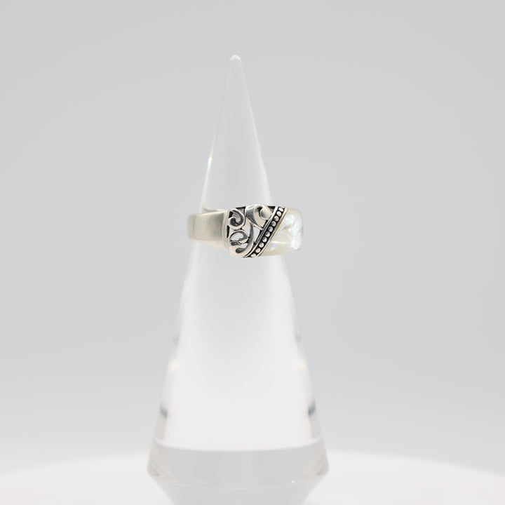 925 Sterling Silver Filigree Mother Of Pearl Ring Size 8.75
