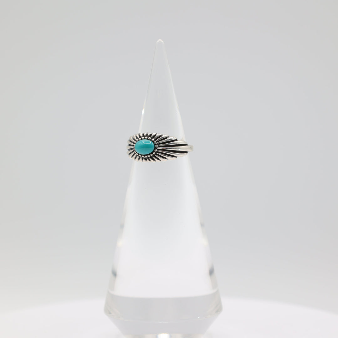 925 Sterling Silver Turquoise Ring Size 8 Elegant Gift