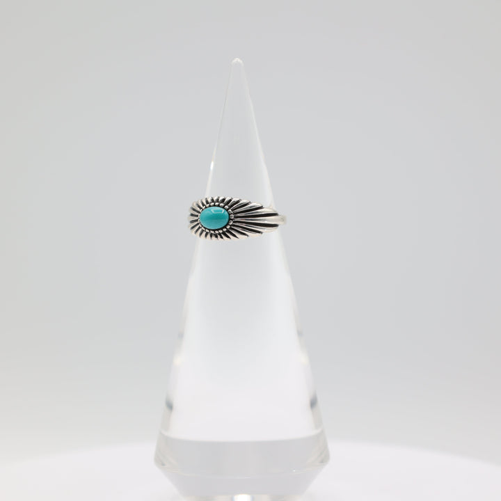 925 Sterling Silver Turquoise Ring Size 8 Elegant Gift