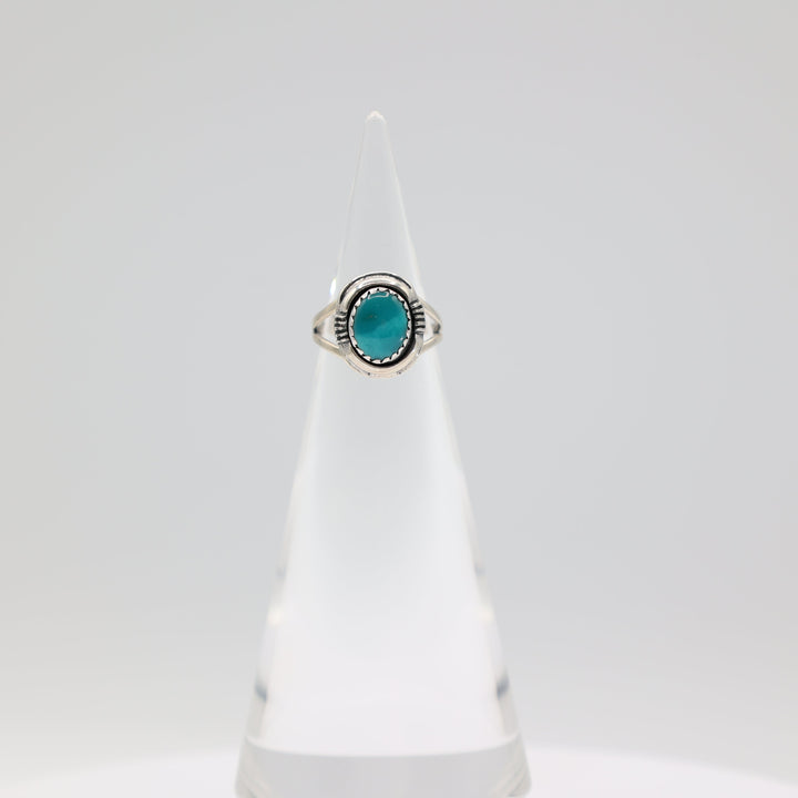 925 Sterling Silver L Yazzie 10x8mm Oval Turquoise Stone Ring with 925 Halo Size 4.5