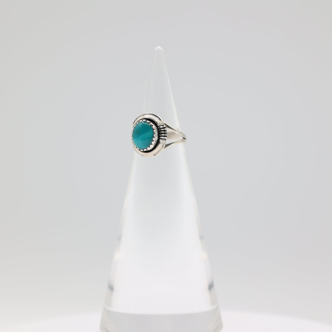 925 Sterling Silver L Yazzie 10x8mm Oval Turquoise Stone Ring with 925 Halo Size 4.5
