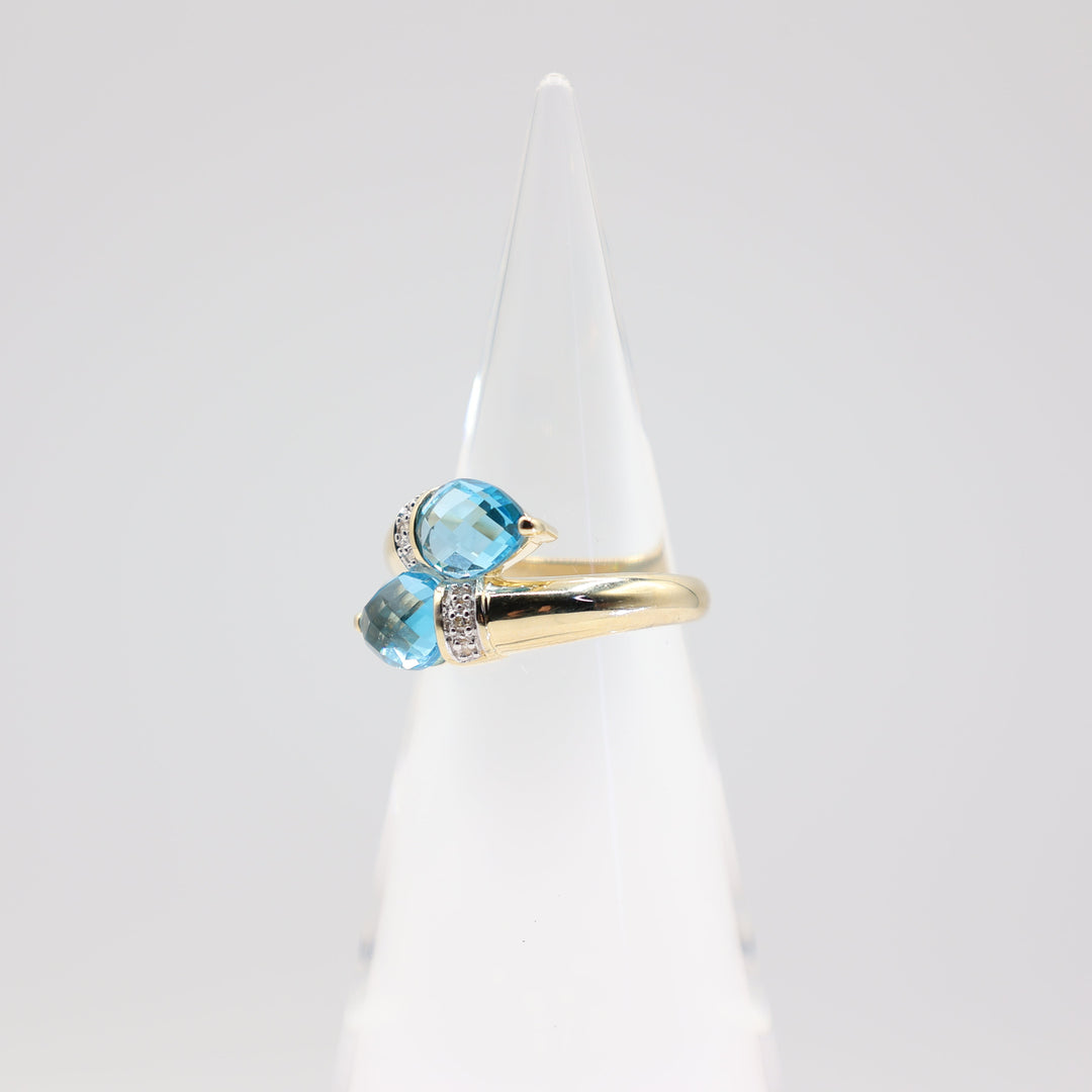 14k Yellow Gold 2.5 TCW Blue Topaz Wrap-Around with Diamonds Ring Size 9 6.8mm x 8.4mm