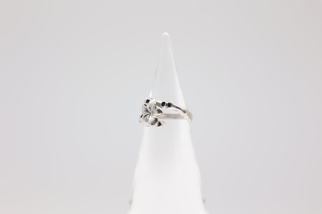 925 Sterling Silver Bamboo Design Band With Flower Ring - Size 5.75