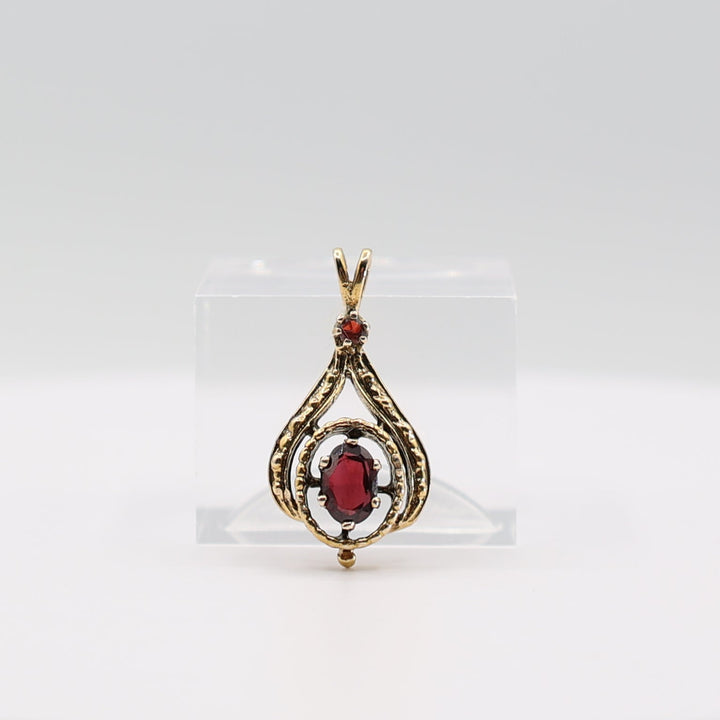 Antique Styled 14k YG Garnet Pendant