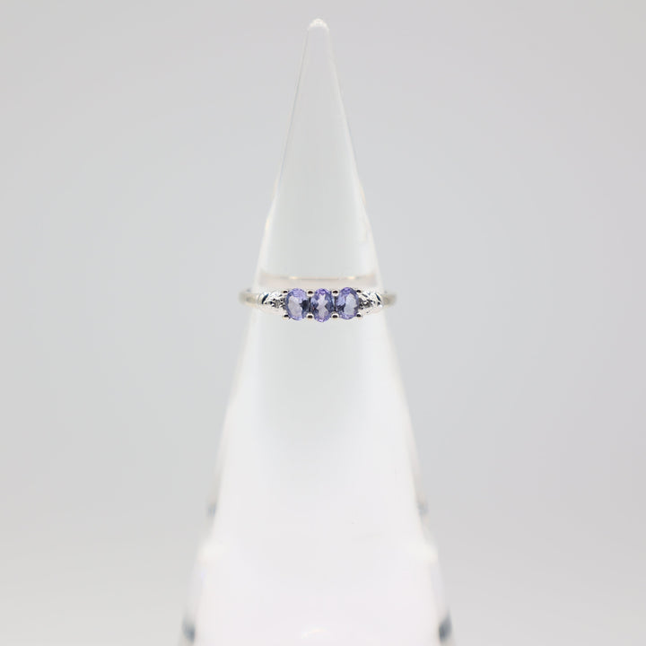 10k White Gold 3 Amethyst Oval Stones with 2 white diamonds Ring - Size 7