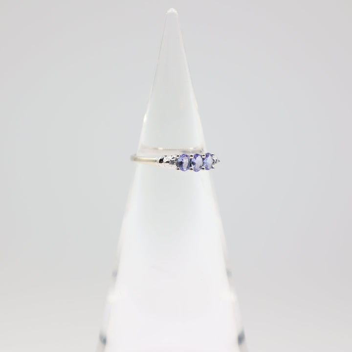 10k White Gold 3 Amethyst Oval Stones with 2 white diamonds Ring - Size 7