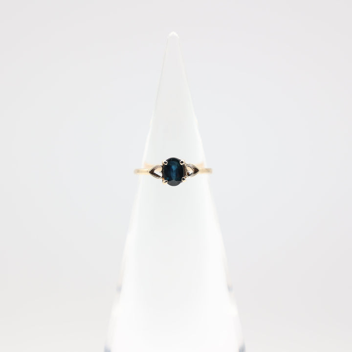 10K Yellow Gold Blue Topaz 2 Heart Band Ring Size 6.25