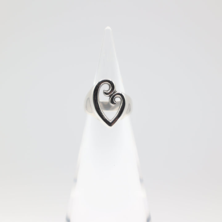 James Avery 925 Sterling Silver Mother's Love Heart Ring Size 6