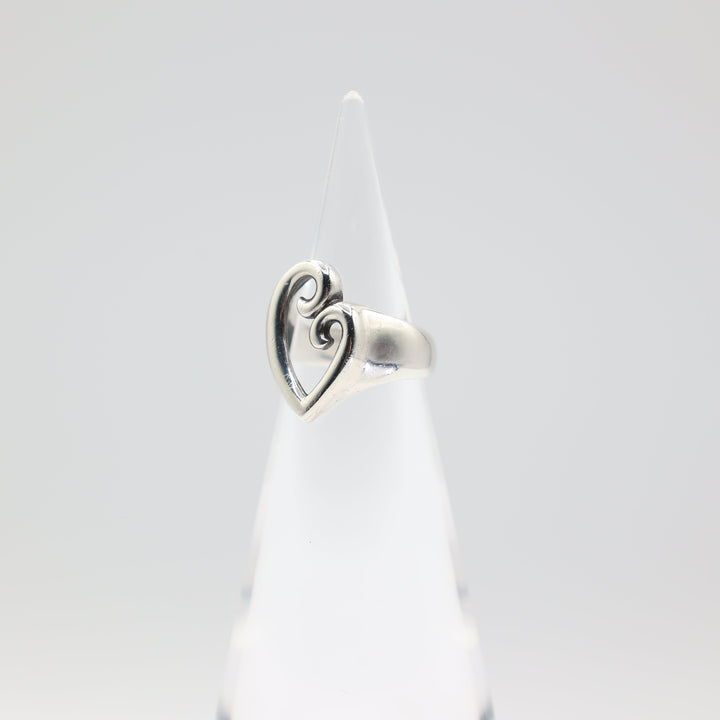 James Avery 925 Sterling Silver Mother's Love Heart Ring Size 6