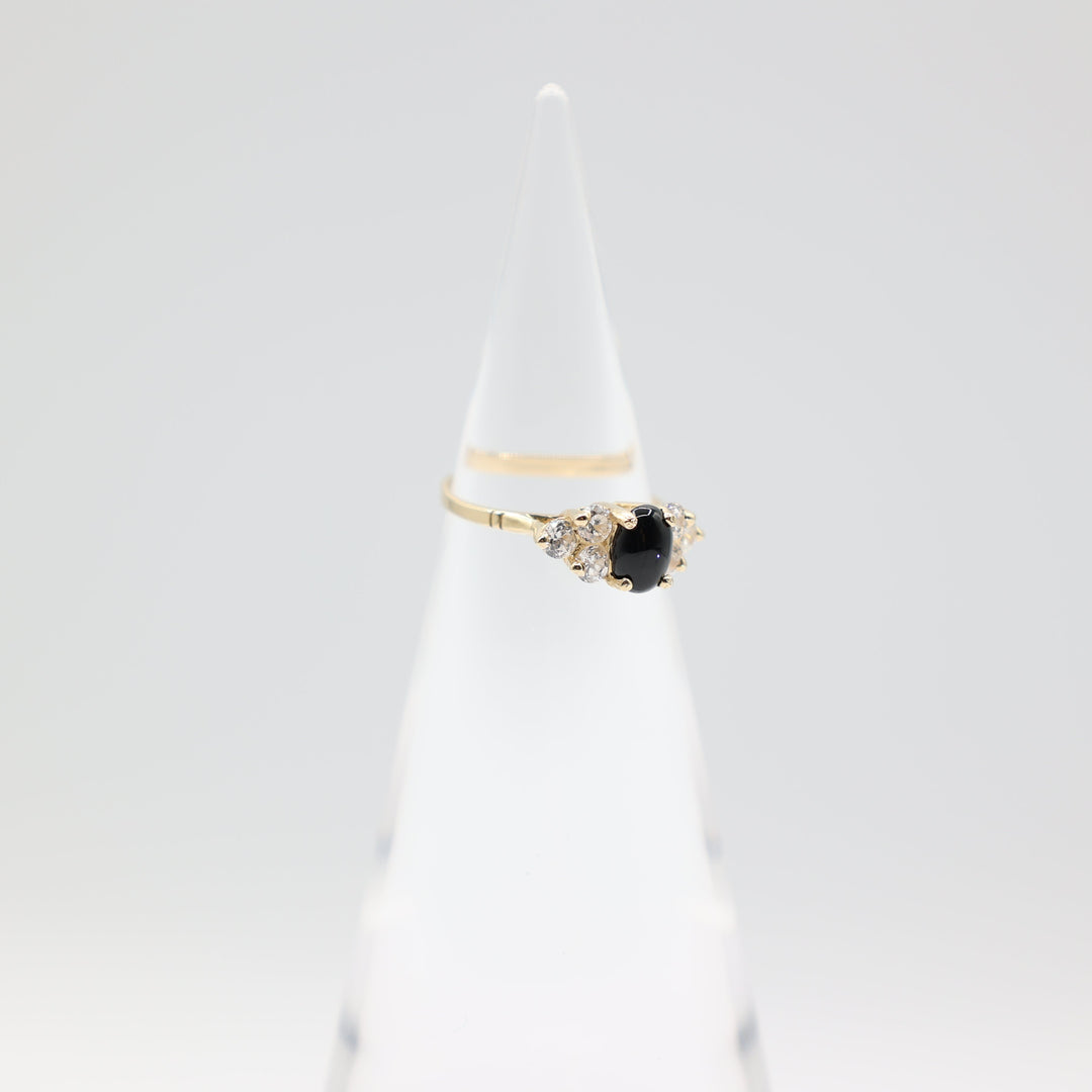 14k Yellow Gold Oval Black Onyx Ring with White CZ Size 6.5