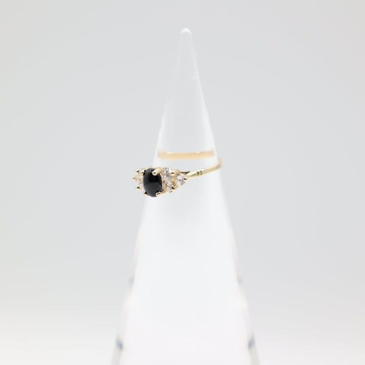 14k Yellow Gold Oval Black Onyx Ring with White CZ Size 6.5