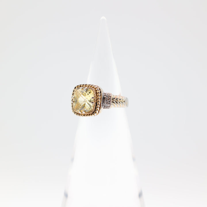 Lia Sophia Silver And Gold Tone Lemon Chiffon Ring Size 9