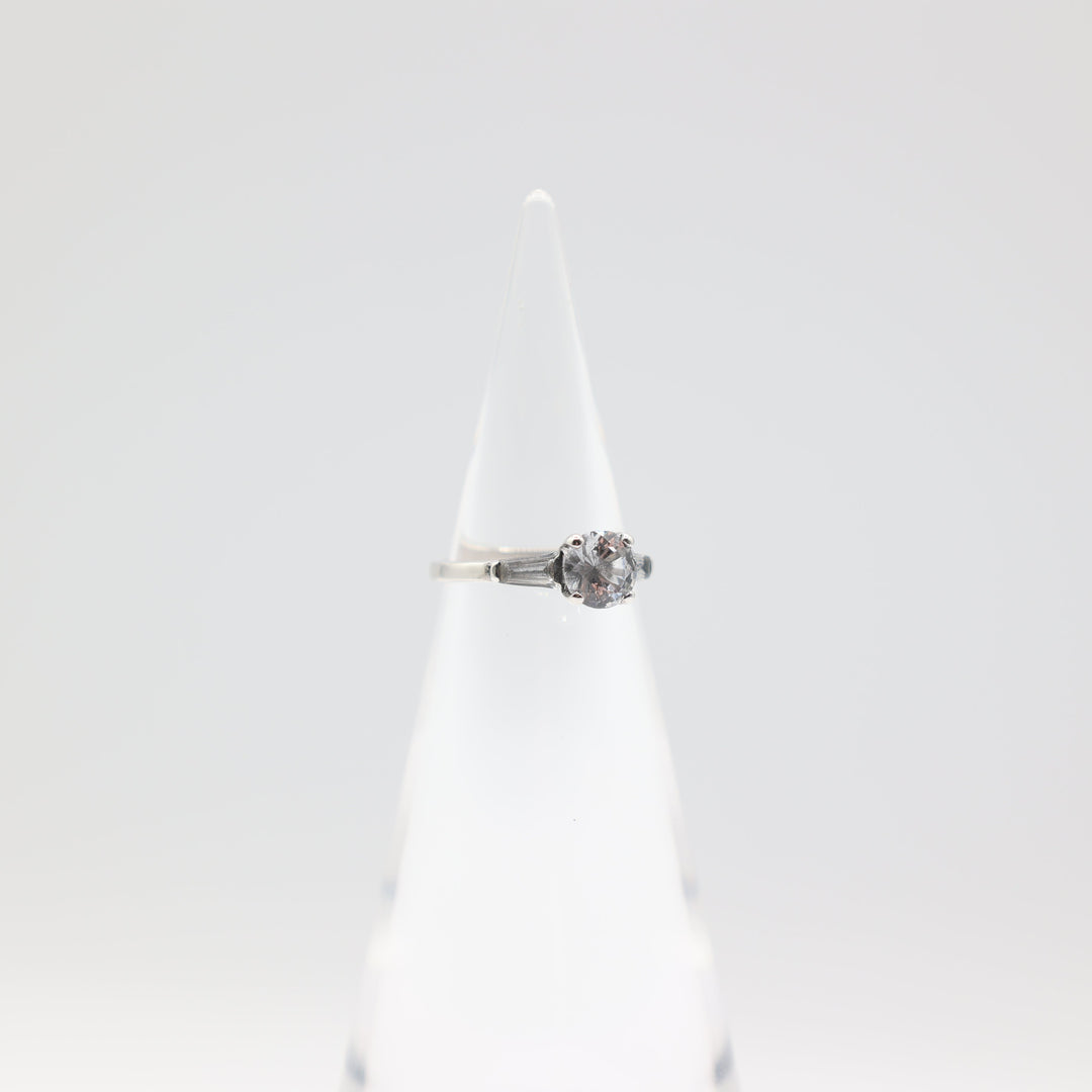 14k White Gold With White Spinel Stones Ring Size 6