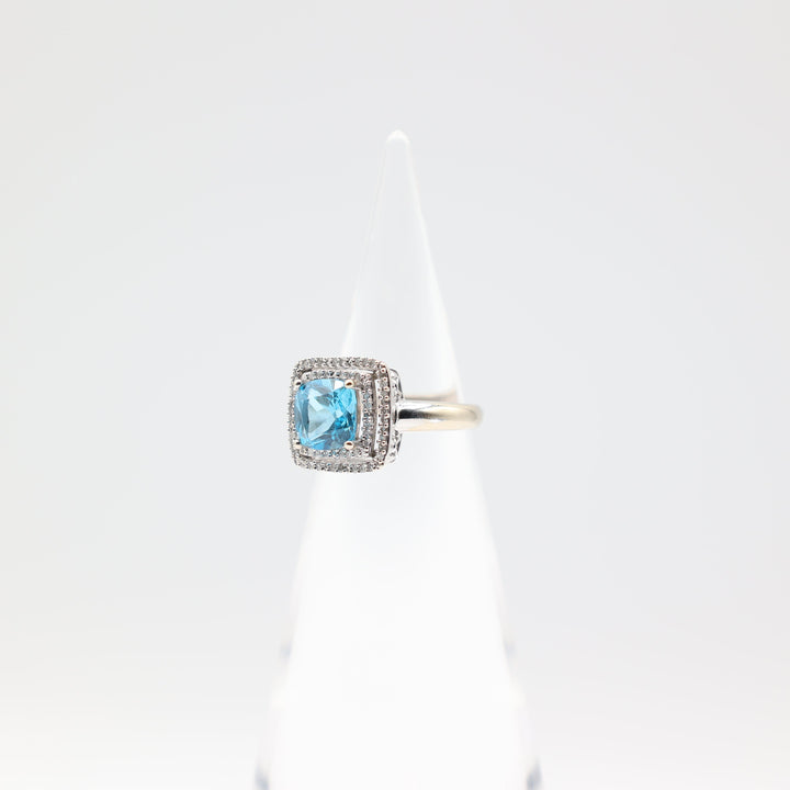 14k White Gold Square Ring With Topaz Stone And Diamonds Size 6.75