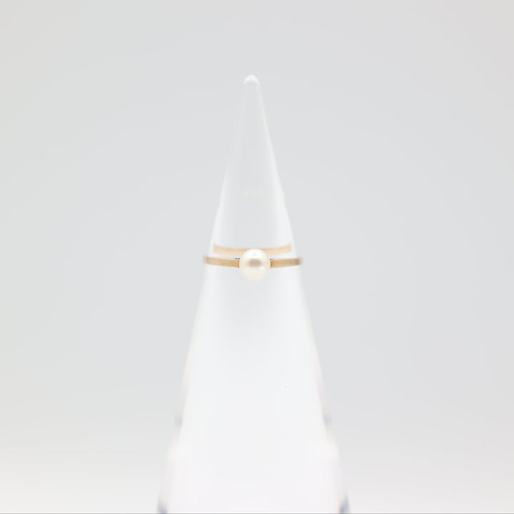 14k Gold Ring with Pearl Size 5.5 for Elegant Style