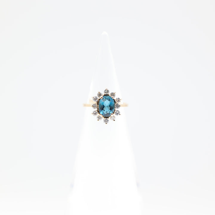 14k Yellow Gold 8mm x 6mm Oval Blue Topaz Ring Size 5