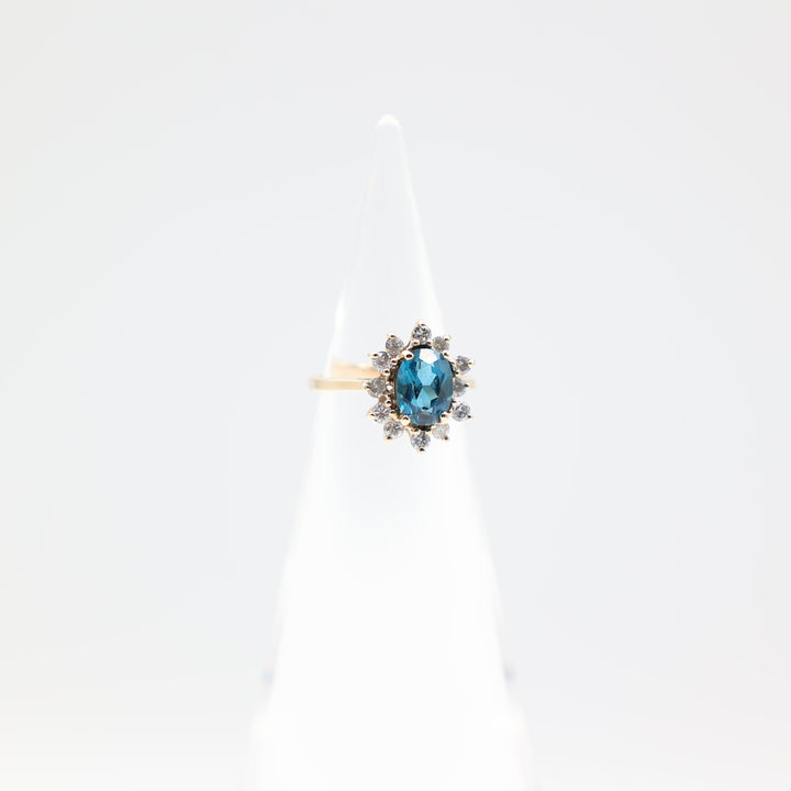 14k Yellow Gold 8mm x 6mm Oval Blue Topaz Ring Size 5